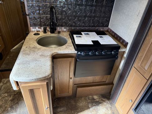 Used 2016 Ford E-450 and Econoline 450 Super Duty w/ Motorhome Prep Package image 54