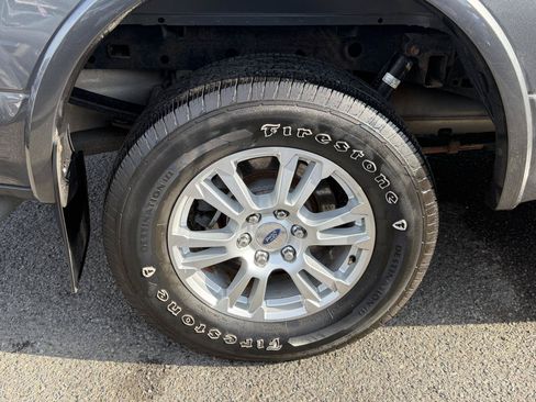Used 2017 Ford F150 Lariat w/ Equipment Group 501A Mid AWD/4WD image 36