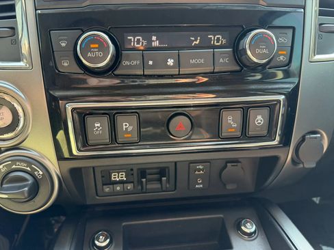 Used 2018 Nissan Titan Platinum Reserve w/ Platinum Utility Package image 28