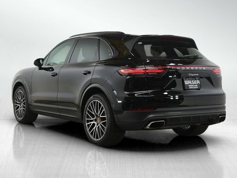 Used 2022 Porsche Cayenne AWD/4WD image 3