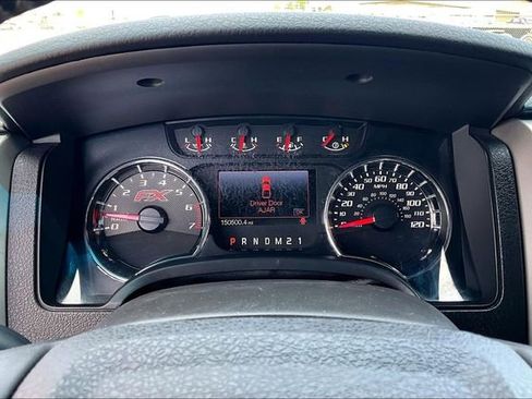 Used 2014 Ford F150 FX4 w/ Equipment Group 402A Luxury AWD/4WD image 19