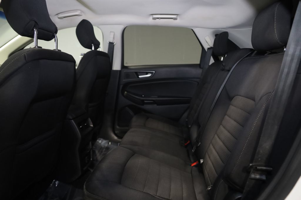 Used 2017 Ford Edge SEL FWD image 19