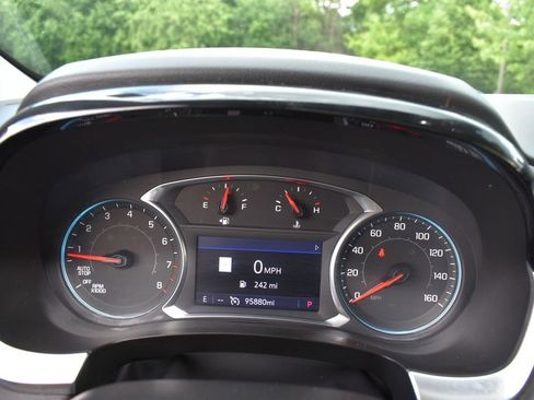 Used 2020 Chevrolet Traverse LT w/ LT Premium Package AWD/4WD image 12