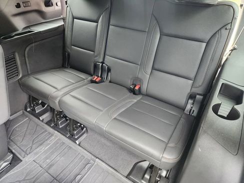 Used 2024 Chevrolet Suburban High Country w/ Premium Package AWD/4WD image 33