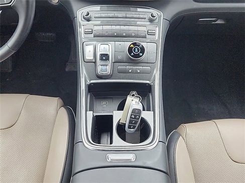 Certified 2022 Hyundai Santa Fe SEL w/ Convenience + Premium Package AWD/4WD image 17