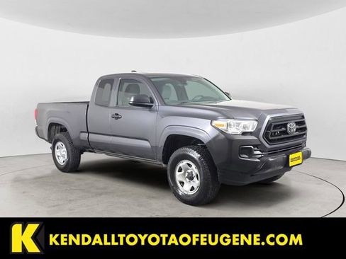 Used 2022 Toyota Tacoma SR image 7