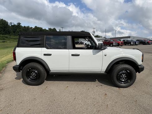 New 2026 Ford Bronco Big Bend w/ Black Diamond Package AWD/4WD image 6