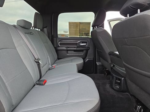 Used 2024 RAM 3500 Big Horn AWD/4WD image 18