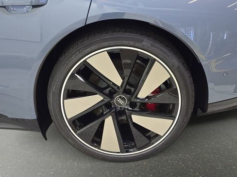 New 2026 Audi S e-tron GT Prestige image 34
