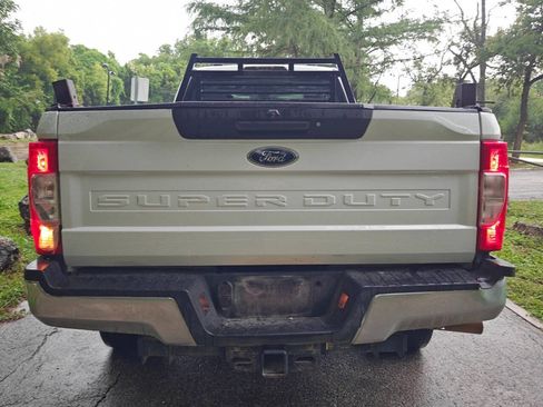 Used 2022 Ford F350 XL w/ FX4 Off-Road Package AWD/4WD image 6