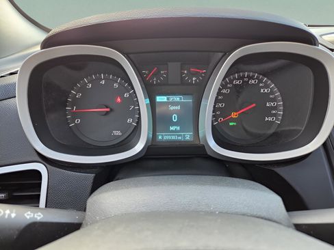 Used 2017 Chevrolet Equinox LS image 21