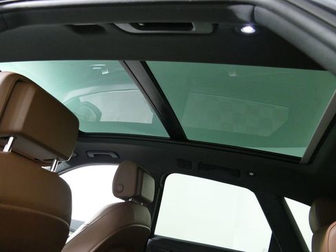 Used 2019 Audi Q5 2.0T Premium Plus w/ Premium Plus Package image 3