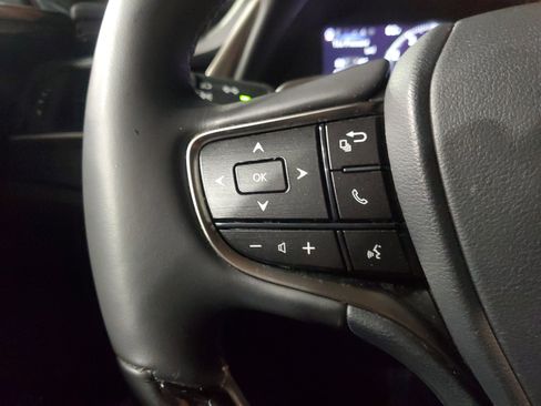 Used 2020 Lexus ES 350 w/ Premium Package image 18