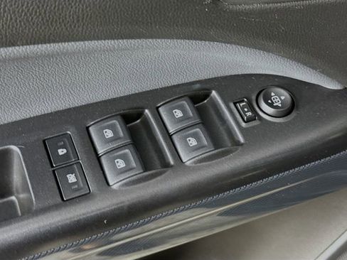 Used 2020 Chevrolet Colorado Z71 image 18