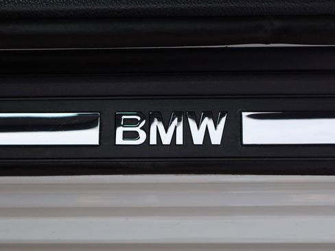 Used 2013 BMW 135i image 24