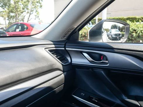 Used 2020 MAZDA CX-9 Touring FWD image 23