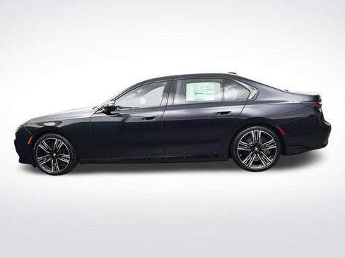 New 2026 BMW i7 xDrive60 w/ Executive Package AWD/4WD image 7
