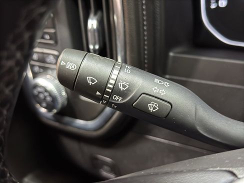 Used 2021 GMC Sierra 1500 Denali w/ Denali Premium Package image 29