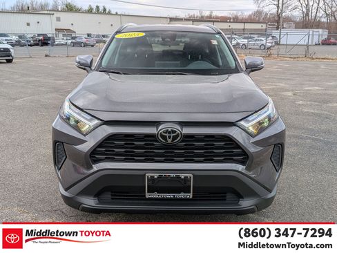 Used 2025 Toyota RAV4 XLE image 8