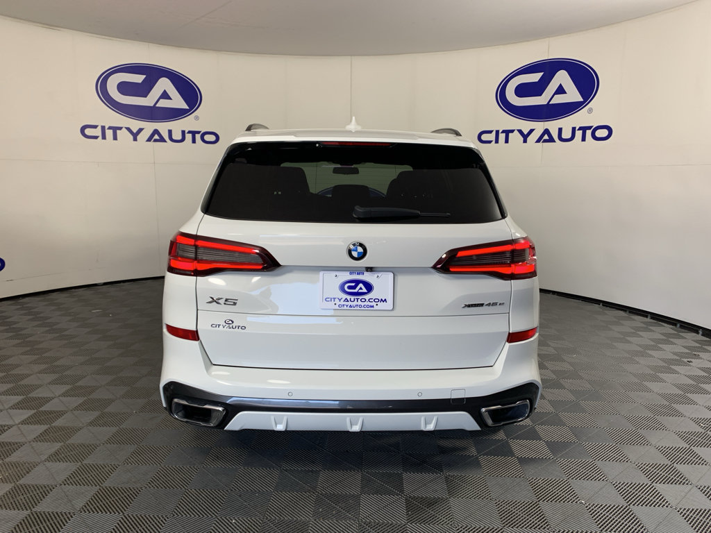 Used 2021 BMW X5 xDrive45e w/ M Sport Package AWD/4WD image 4