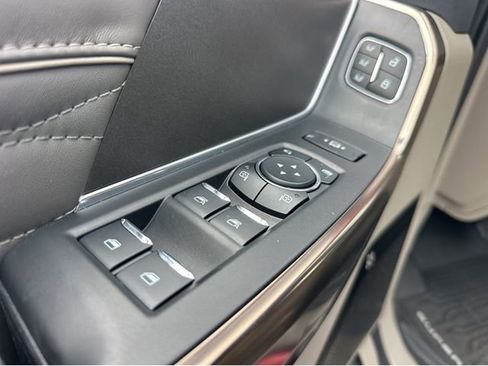 New 2026 Ford F450 Platinum w/ Platinum Plus Package image 41