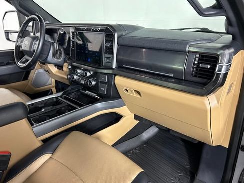 Used 2024 Ford F250 Lariat AWD/4WD image 17