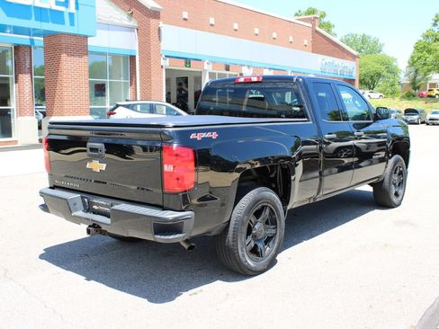 Used 2017 Chevrolet Silverado 1500 Custom w/ Custom Convenience Package AWD/4WD image 31
