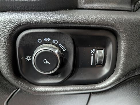 Used 2021 RAM 2500 Tradesman image 17