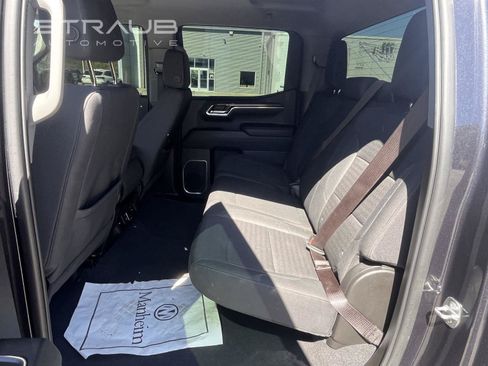 Used 2024 Chevrolet Silverado 1500 RST AWD/4WD image 7