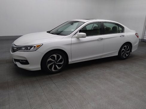 Used 2016 Honda Accord EX-L image 2