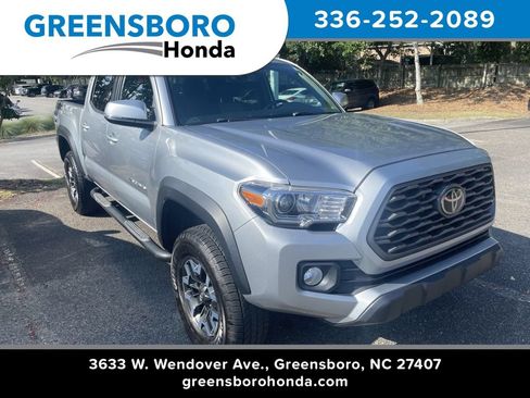 Used 2022 Toyota Tacoma TRD Off-Road RWD image 1