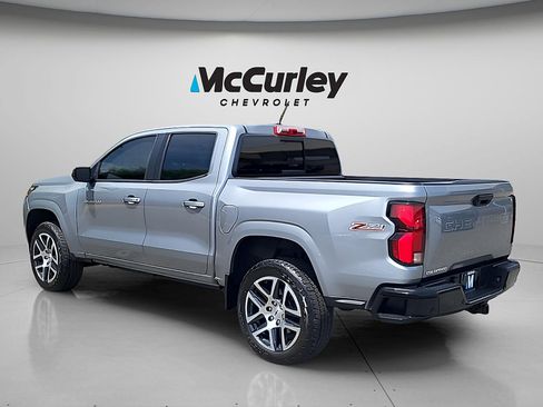 Used 2024 Chevrolet Colorado Z71 w/ Z71 Convenience Package 2 AWD/4WD image 5