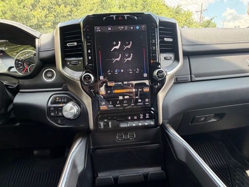 Used 2022 RAM 1500 Laramie AWD/4WD image 44