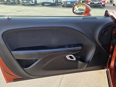 Used 2021 Dodge Challenger SXT image 18