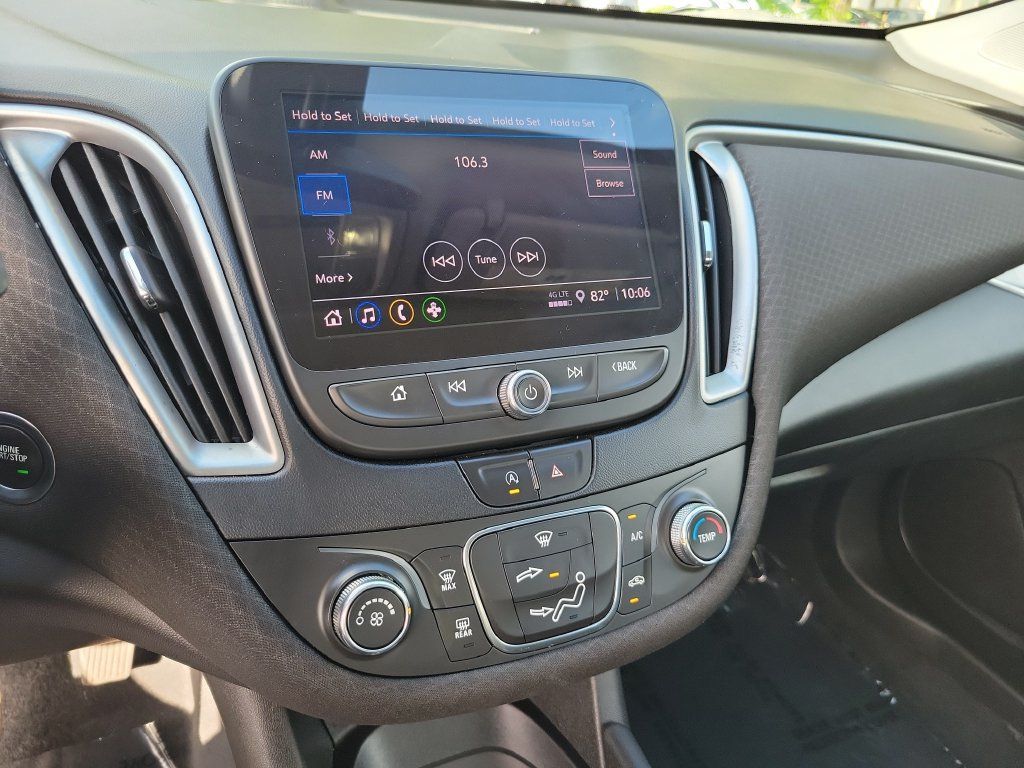 Used 2022 Chevrolet Malibu RS FWD image 33