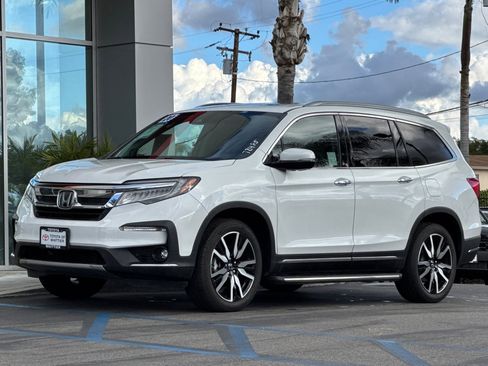 Used 2020 Honda Pilot Touring image 9