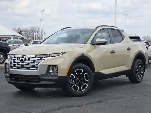 Used 2023 Hyundai Santa Cruz SEL w/ Activity Package image 2