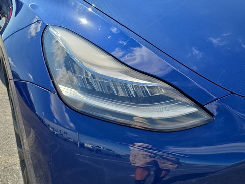 Used 2021 Tesla Model Y Long Range AWD/4WD image 7