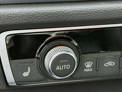 Used 2021 Audi Q3 2.0T Premium Plus w/ Premium Plus Package image 21