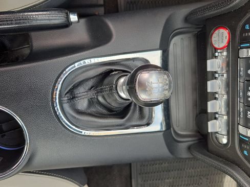 Used 2015 Ford Mustang GT Premium RWD image 39