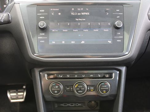 Certified 2020 Volkswagen Tiguan SEL Premium R-Line image 16