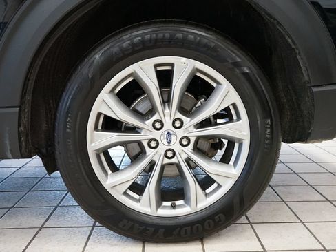 Used 2023 Ford Explorer Limited w/ Equipment Group 301A AWD/4WD image 56