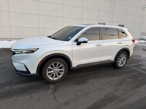 Used 2023 Honda CR-V EX image 4