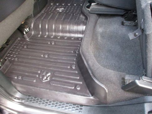 Used 2018 RAM 1500 Sport image 37