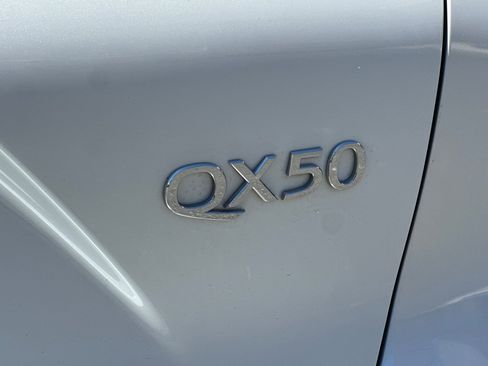 Used 2023 INFINITI QX50 Luxe FWD image 29