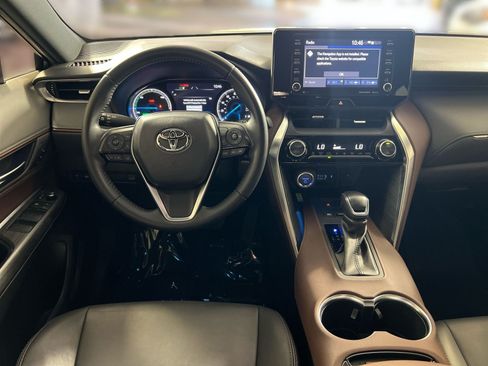Used 2022 Toyota Venza XLE AWD/4WD image 23