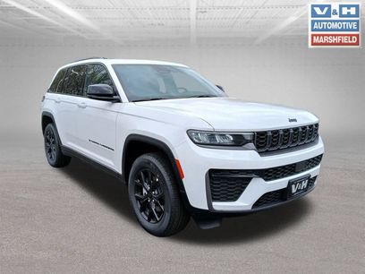 New 2026 Jeep Grand Cherokee Altitude