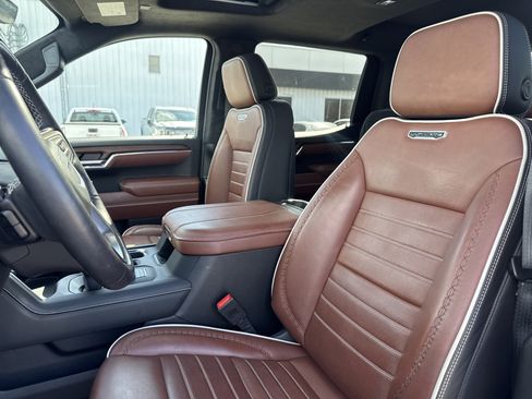 Used 2024 GMC Sierra 1500 Denali Ultimate image 6