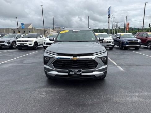 Used 2025 Chevrolet TrailBlazer LT FWD image 8