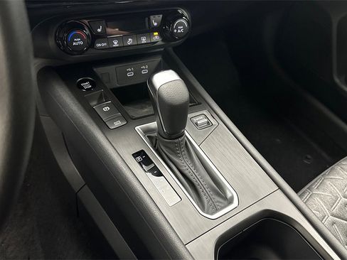 New 2026 Nissan Kicks SV image 13